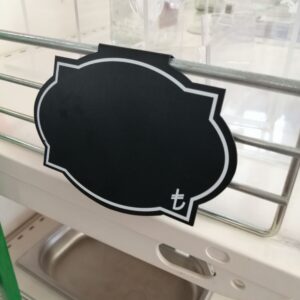 KARA TAHTA (12cm x H:8cm) GEÇME STANDART 1646 Silinebilir Dekoratif Etiket ve Etiketlik PVC Siyah Etiket