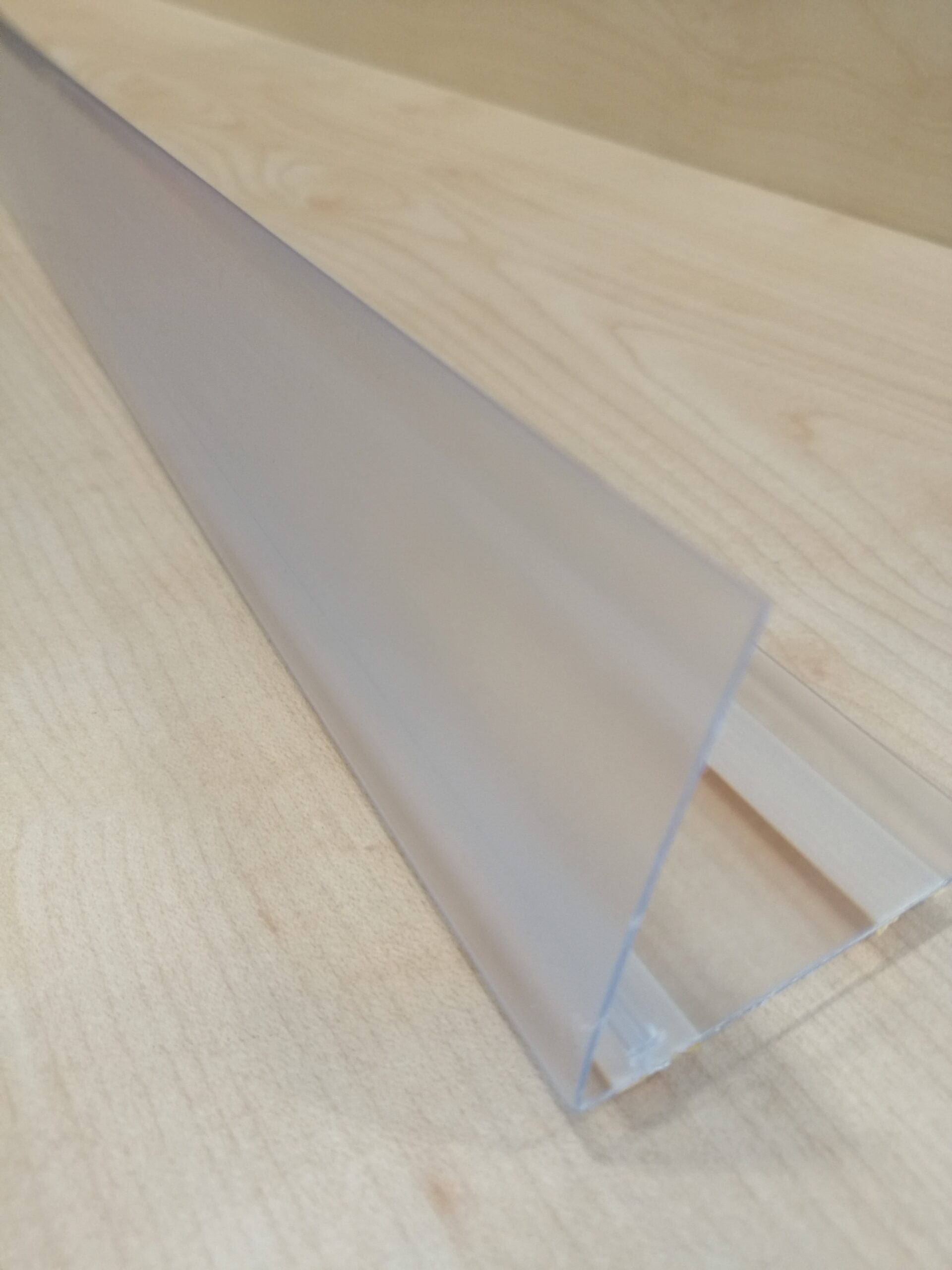 ÖN SİPER PVC 60X60MM 1METRE Raf Önü Pvc Tutucu Siper, Ürünler için Siperlik, Raf Önü Ürün Tutucu Siperlik - Görsel 3
