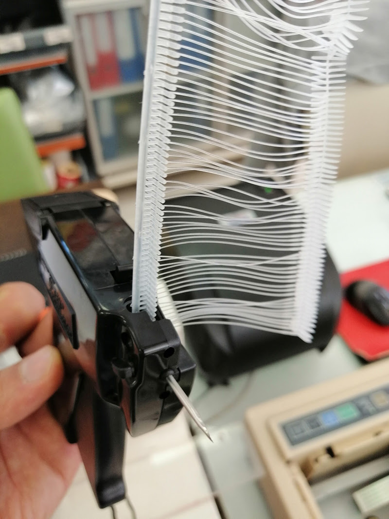 MOTEKS MTX-05 KILÇIK MAKİNASI Tekstil Kılçık Makinası Tekstil Etiketleri İçin Kılçık Makinesi Kılçık Tabancası - Görsel 6