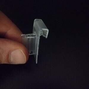 PVC KISKAÇ DİK( RAF PROFİLİNE GEÇME) ETİKETLİK