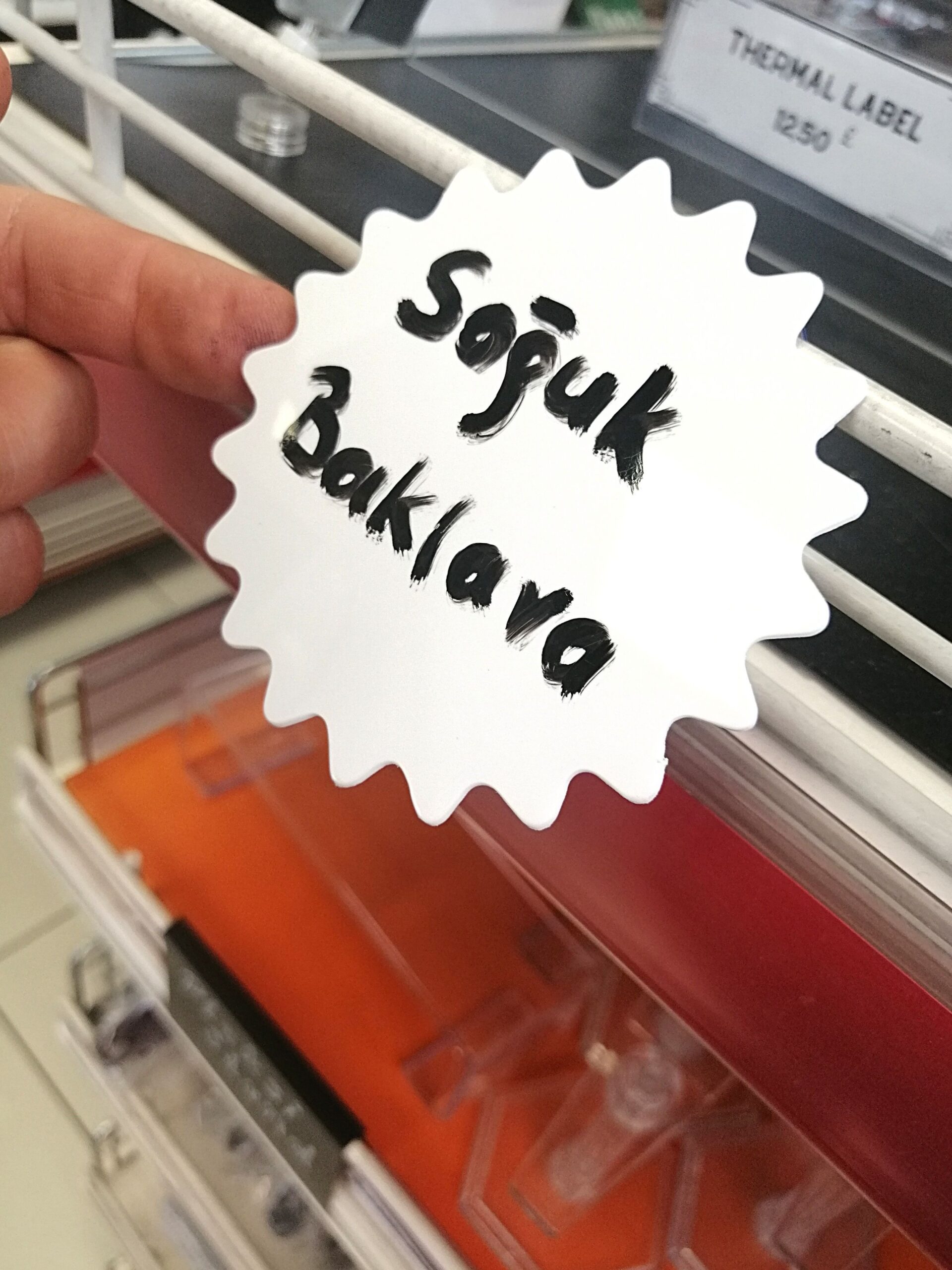 5 Adet Dekoratiff Silinebilir Cama ve Tele Takma Geçme Rozet Etiket, Fiyat Raf Ürün Etiketi Beyaz - Görsel 2